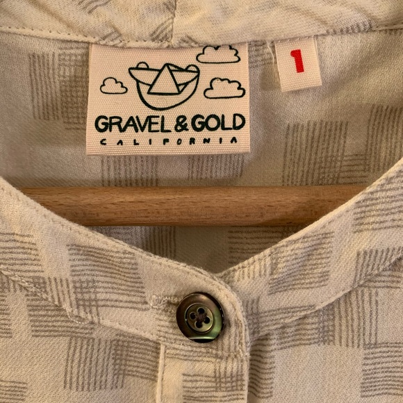 Gravel and Gold Linen Tunic - Picture 2 of 3